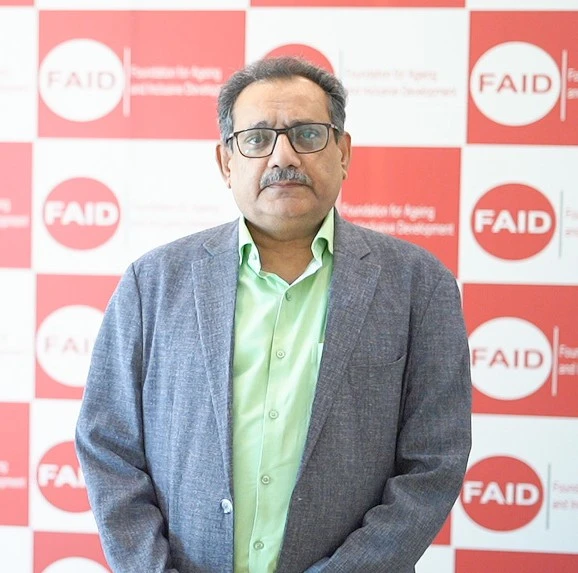 Dr. Shafqat Munir Ahmad